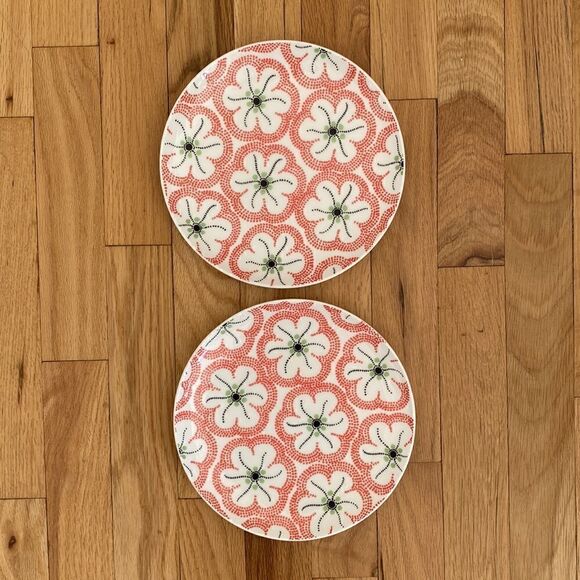 Anthropologie Set Of 2 Salad Dessert Plates Red Modern Floral - Picture 2 of 7